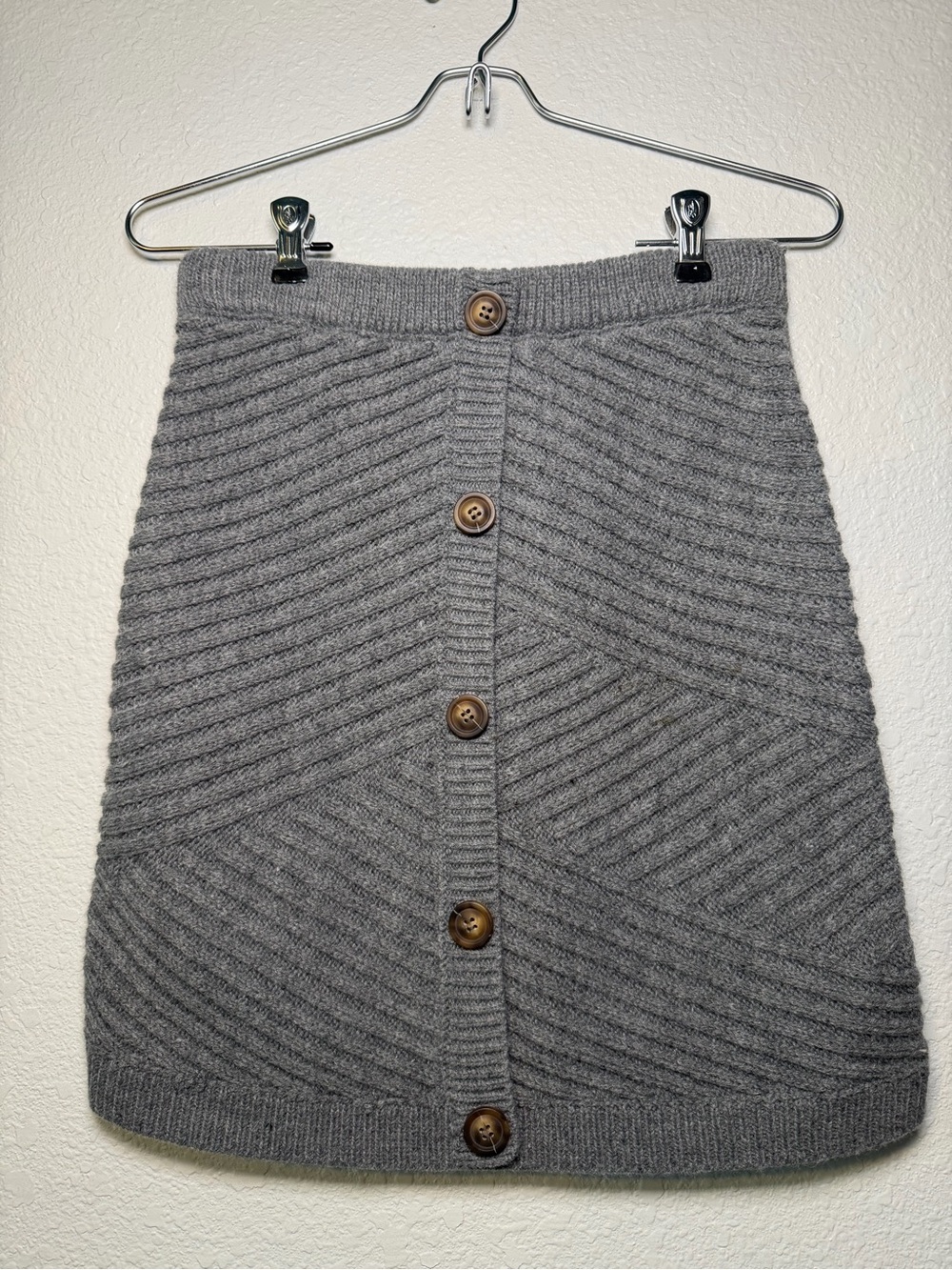 Love Riche // Gray Button-Front Knit Mini Pencil Skirt - size S